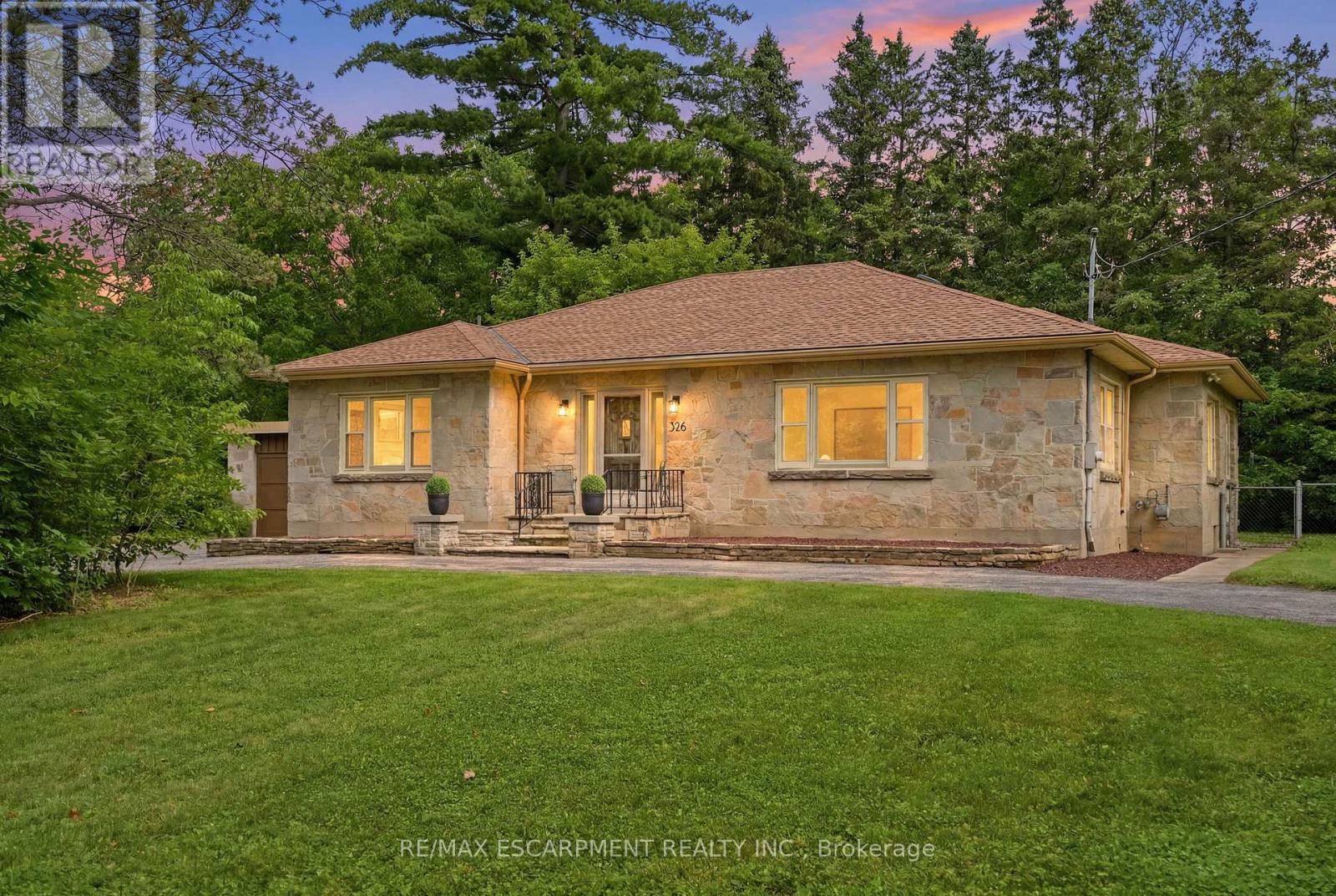 326 OLD BROCK ROAD - 1
