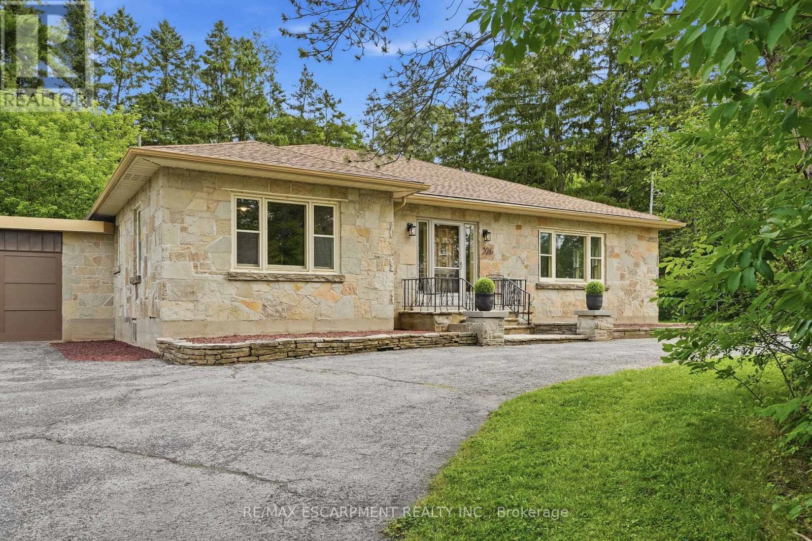 326 OLD BROCK ROAD - 3