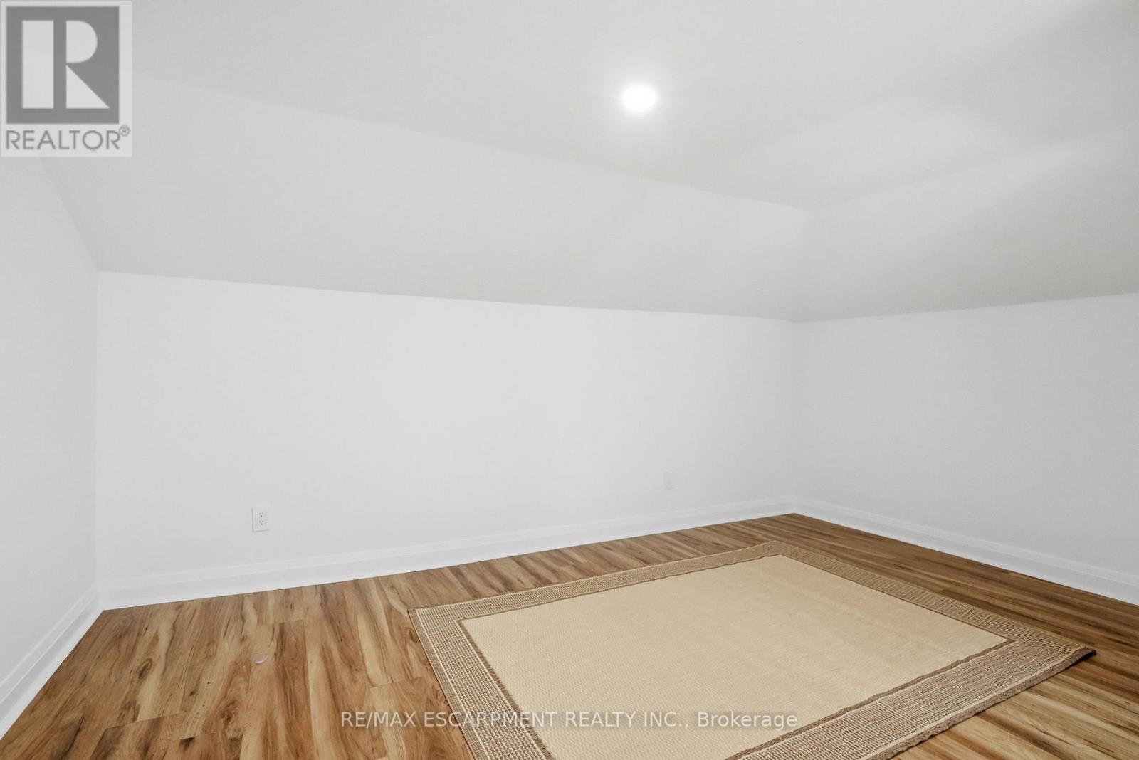 326 OLD BROCK ROAD - 32