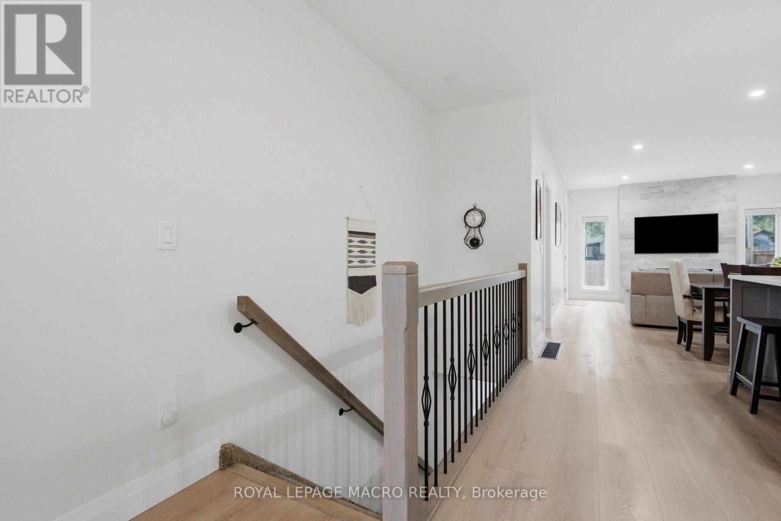 1055 BAY STREET - 26