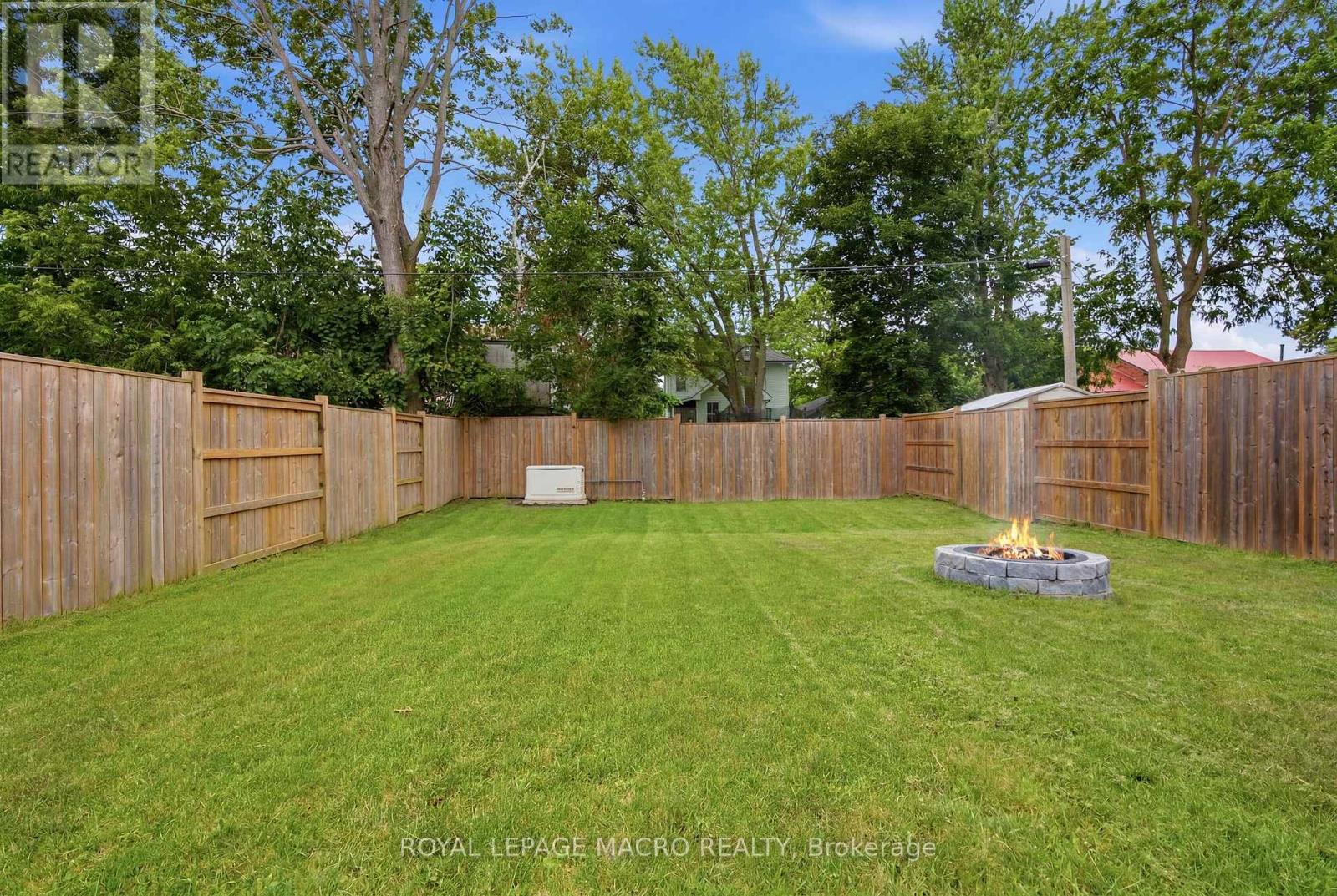 1055 BAY STREET - 34