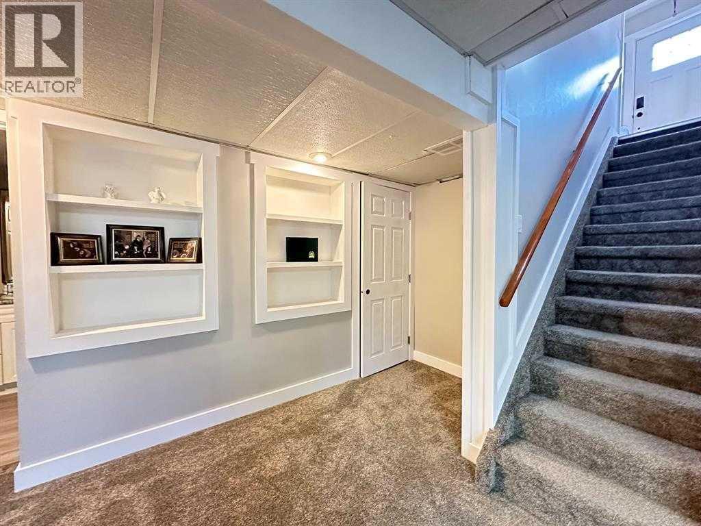 5206 49A Street - 16