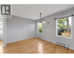 Living room - 625 Forsyth Ave, Parksville, BC V9P1G9 Photo 7