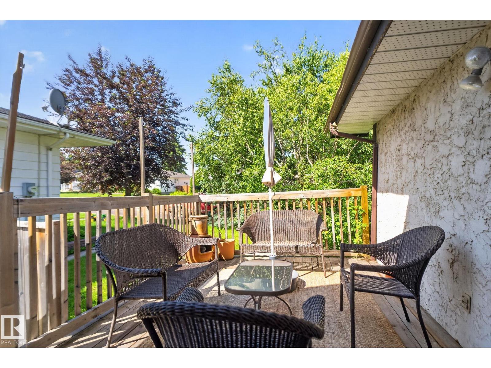 7819 22 AV NW - 32