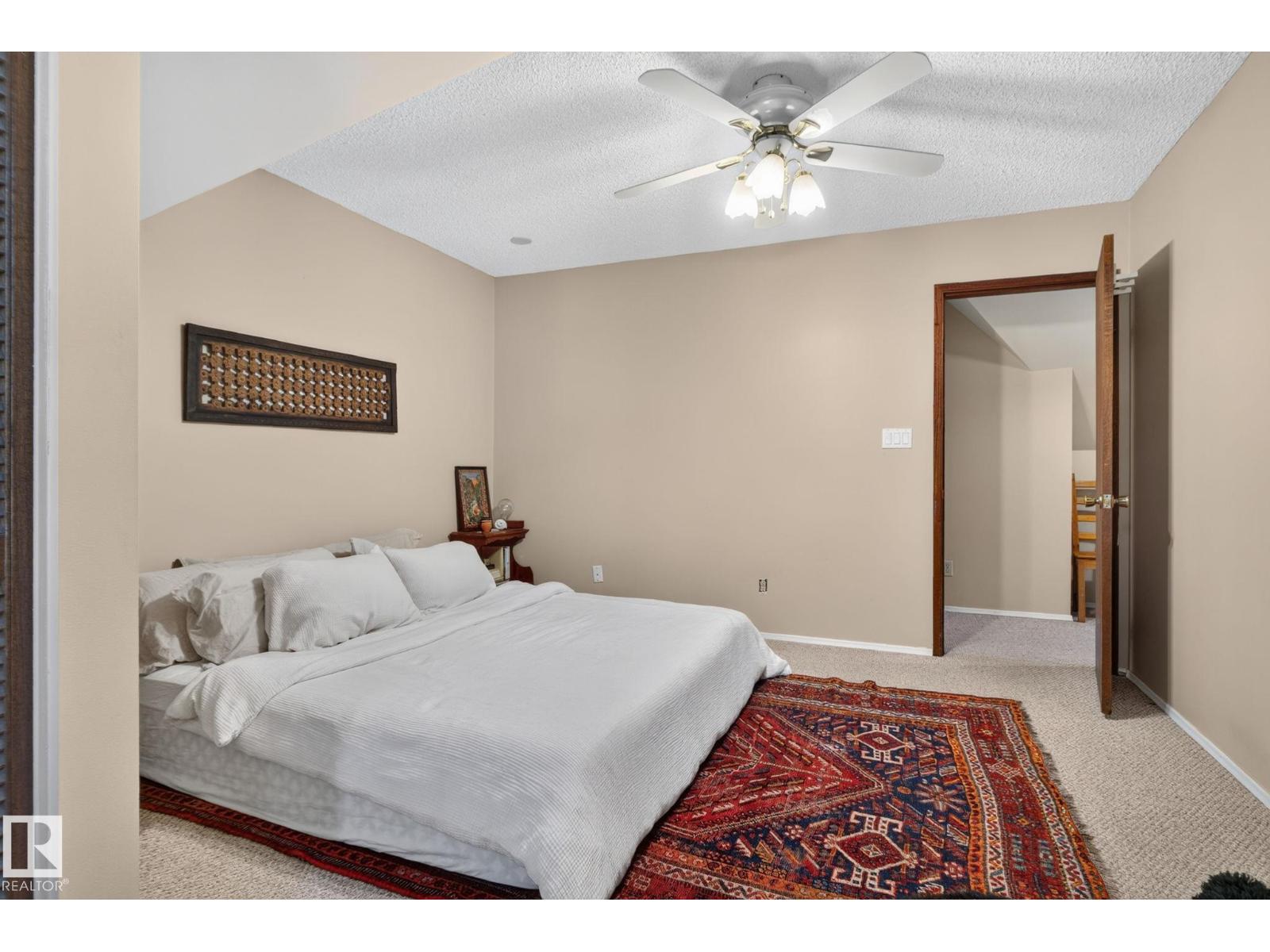 7819 22 AV NW - 19