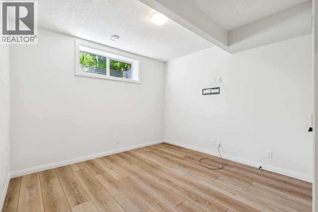 81 Riviera Crescent — photo 30