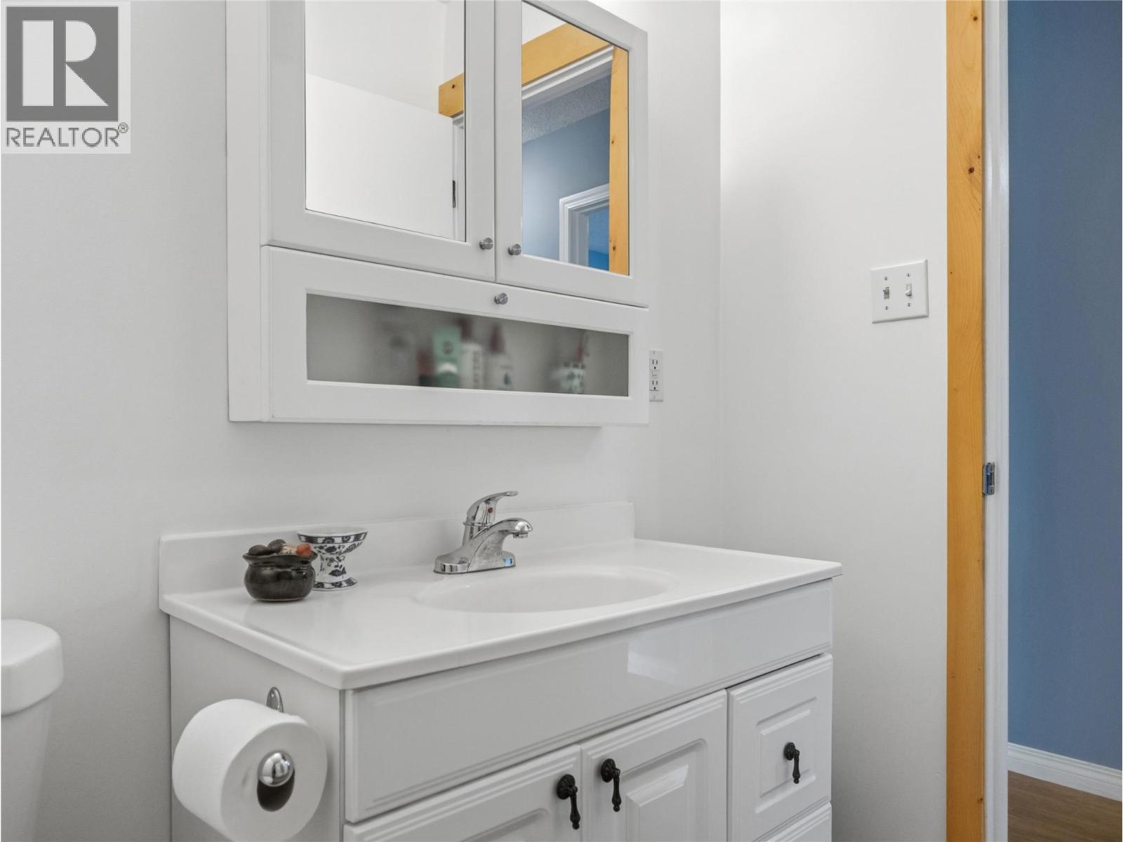 9201 6 Street - 20