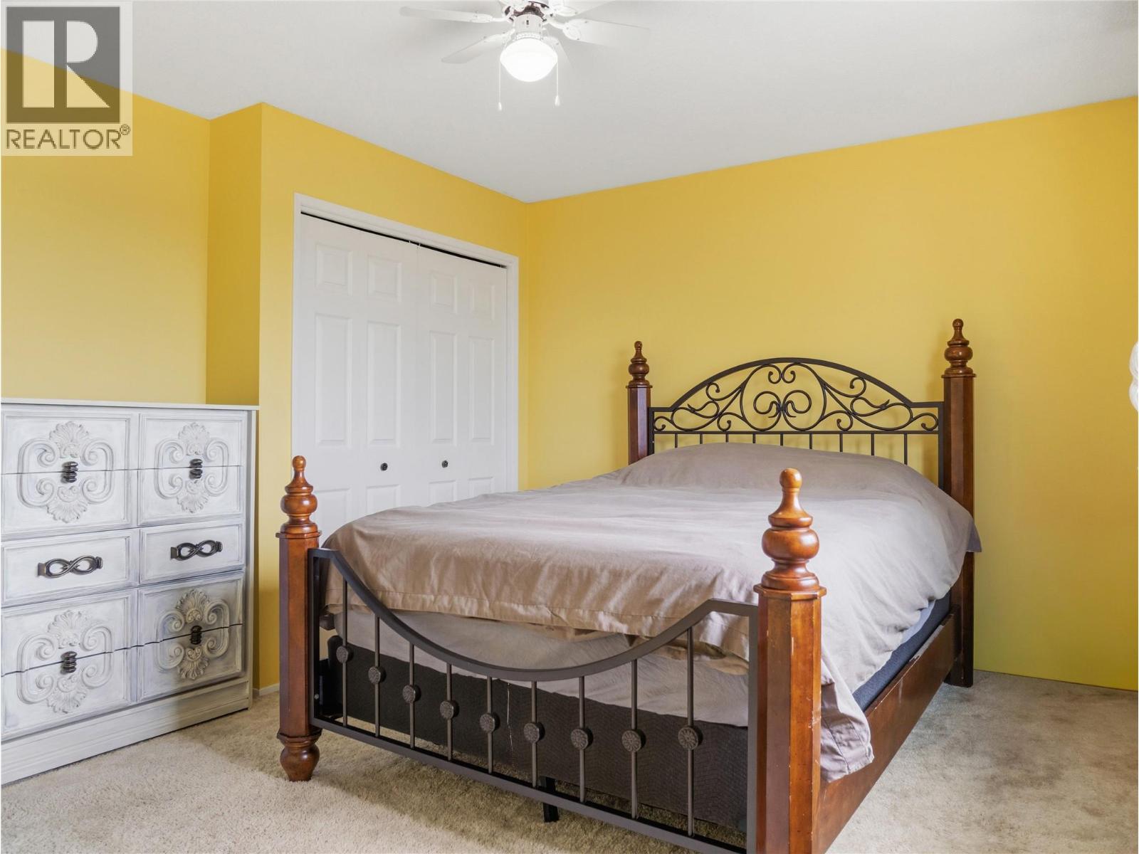 9201 6 Street - 24