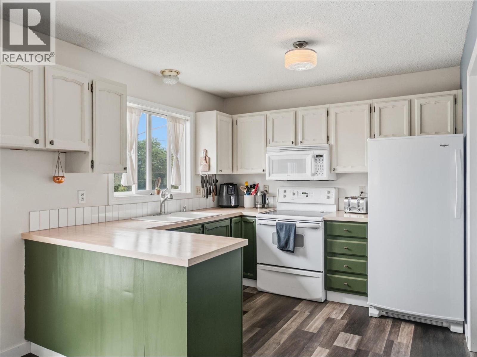 9201 6 Street - 15