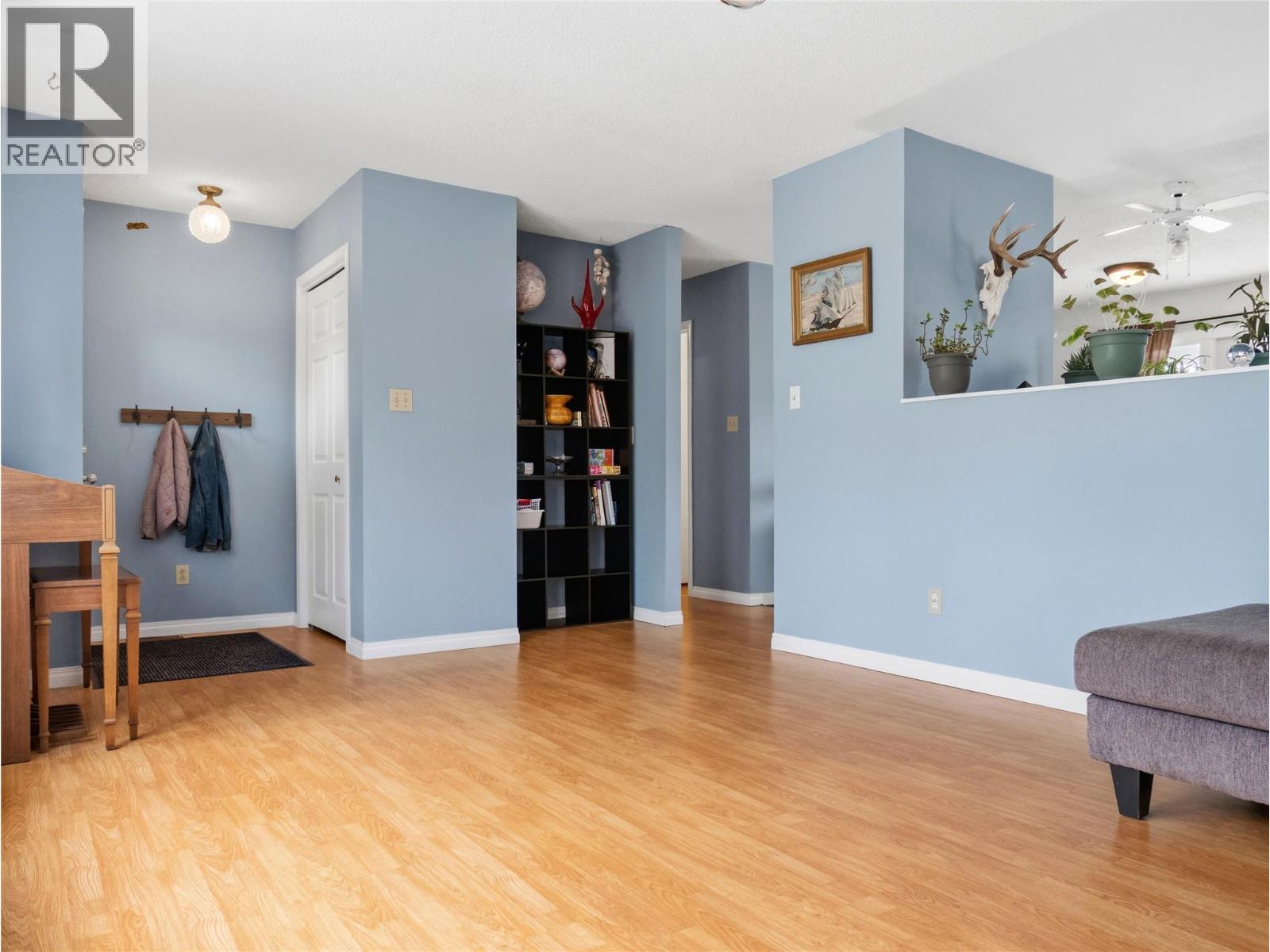 9201 6 Street - 9