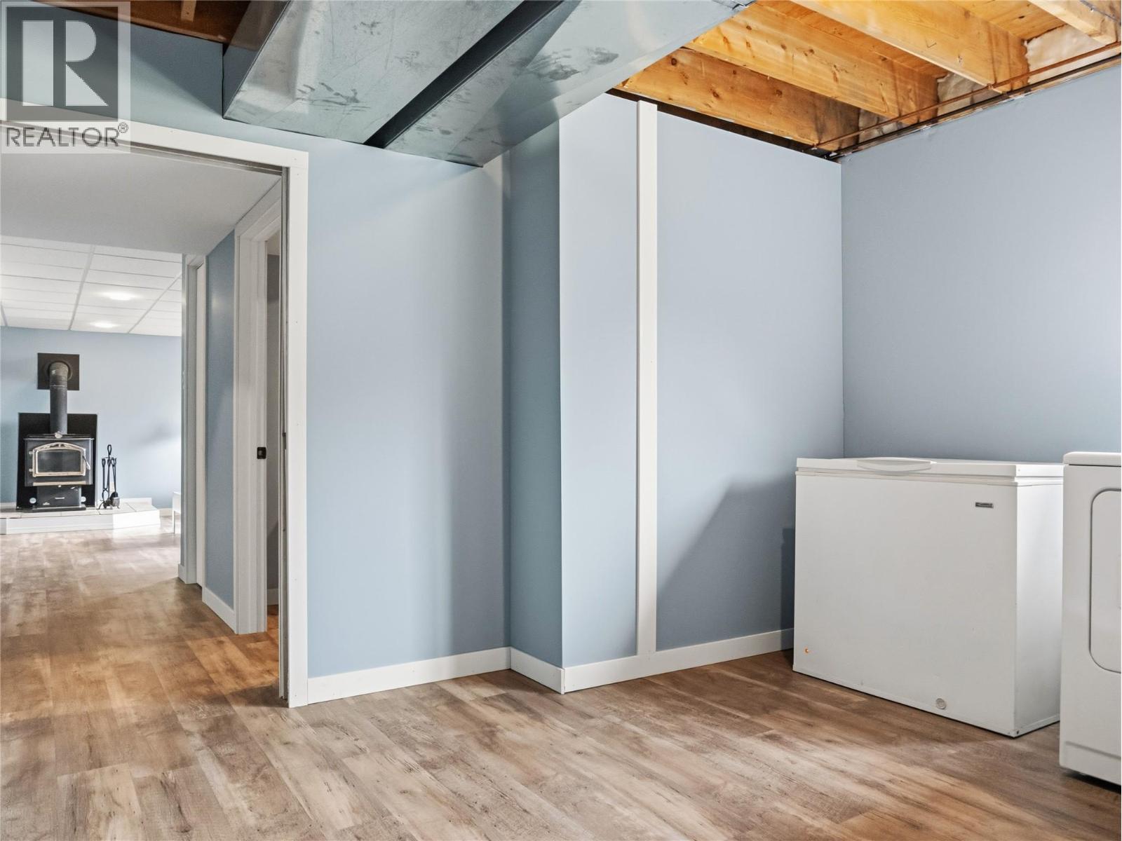 9201 6 Street - 33