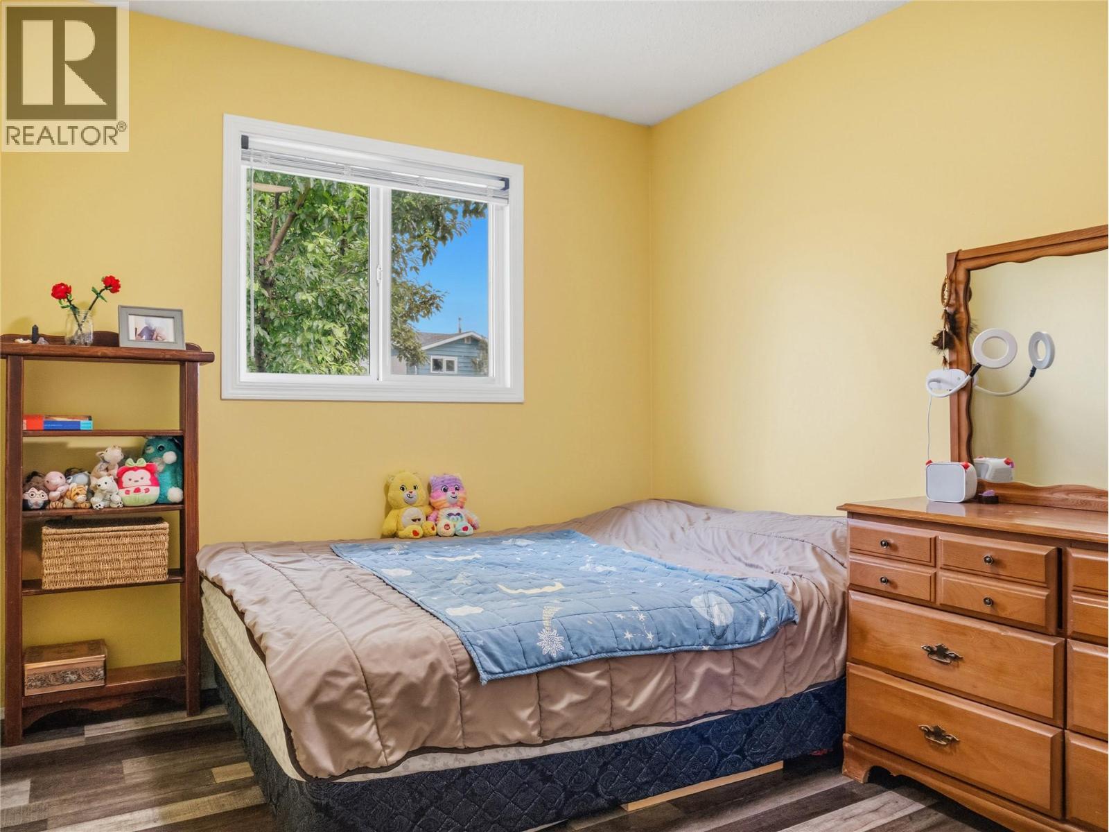 9201 6 Street - 27