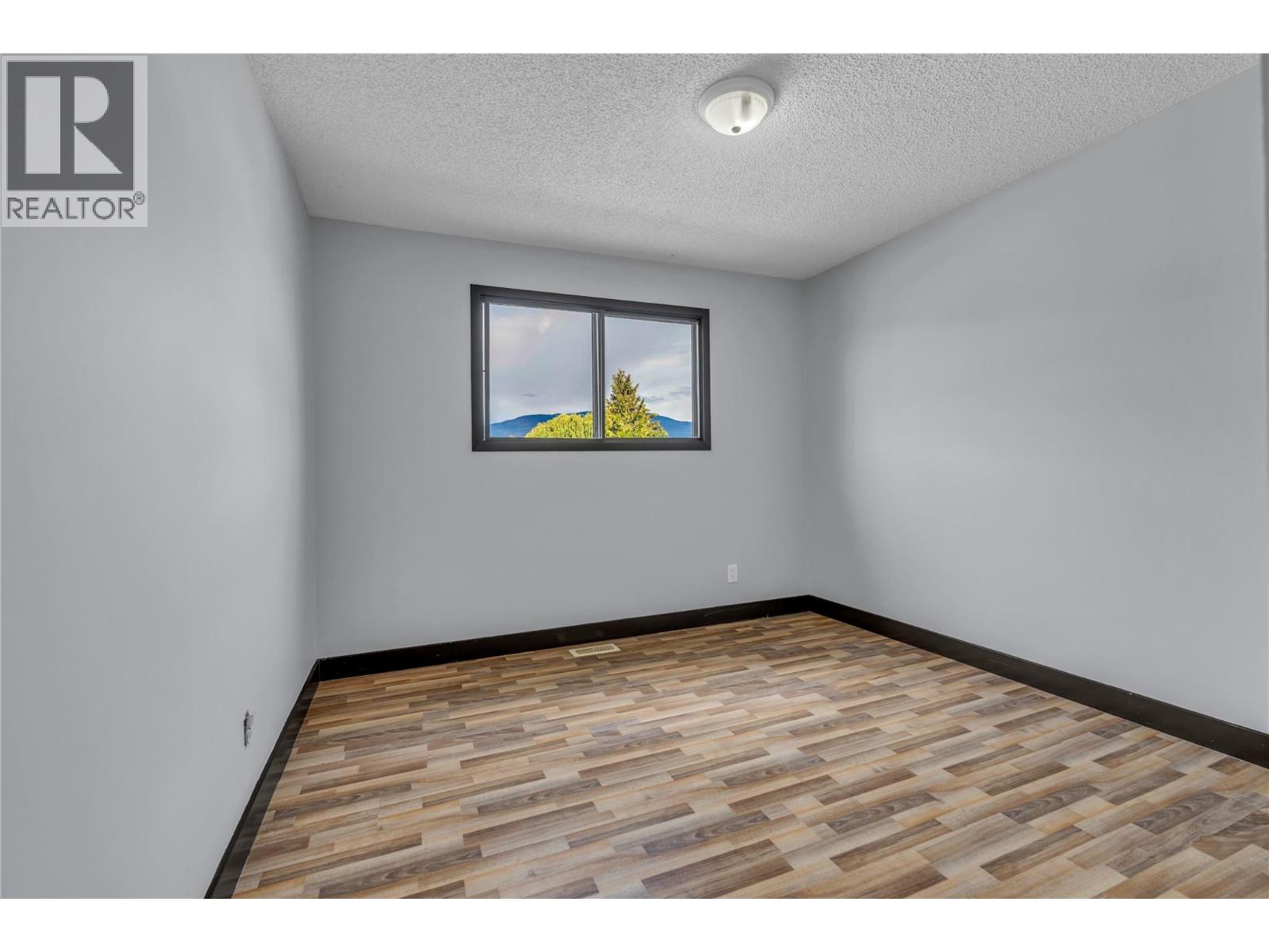2550 Wiltse Drive - 12