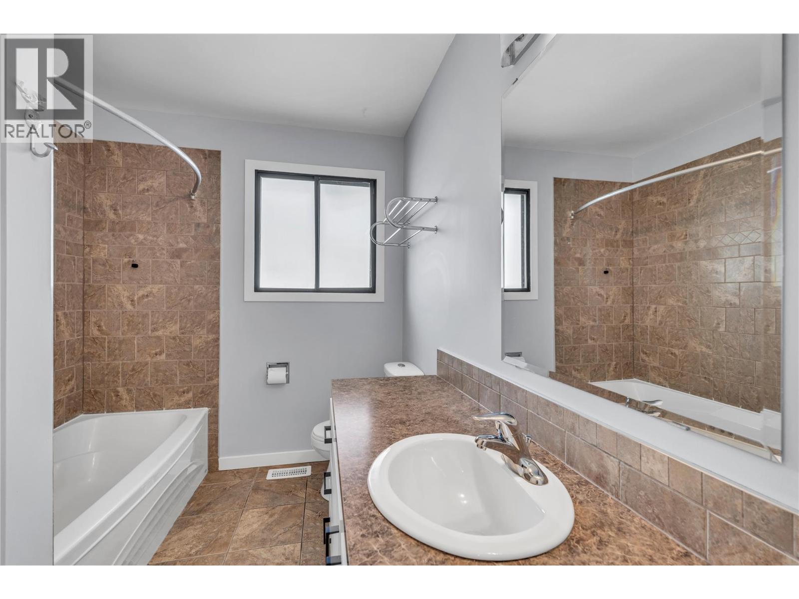 2550 Wiltse Drive - 13