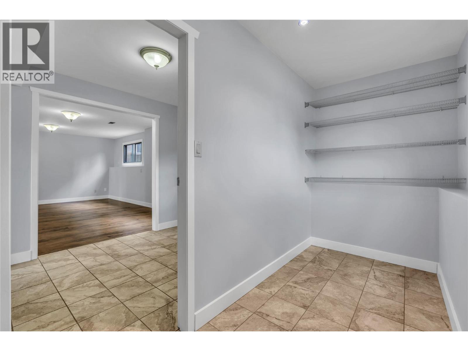 2550 Wiltse Drive - 24