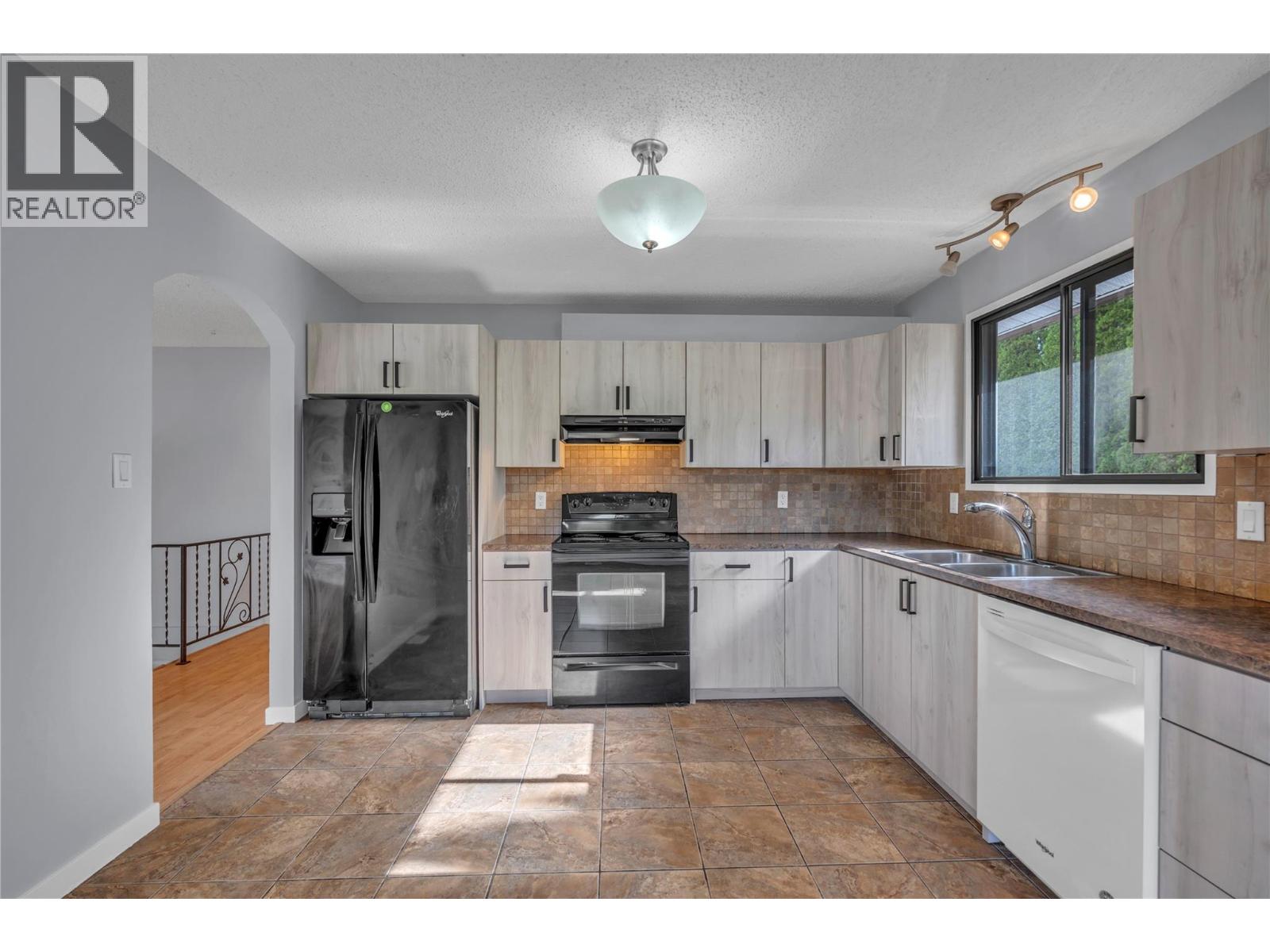 2550 Wiltse Drive - 4