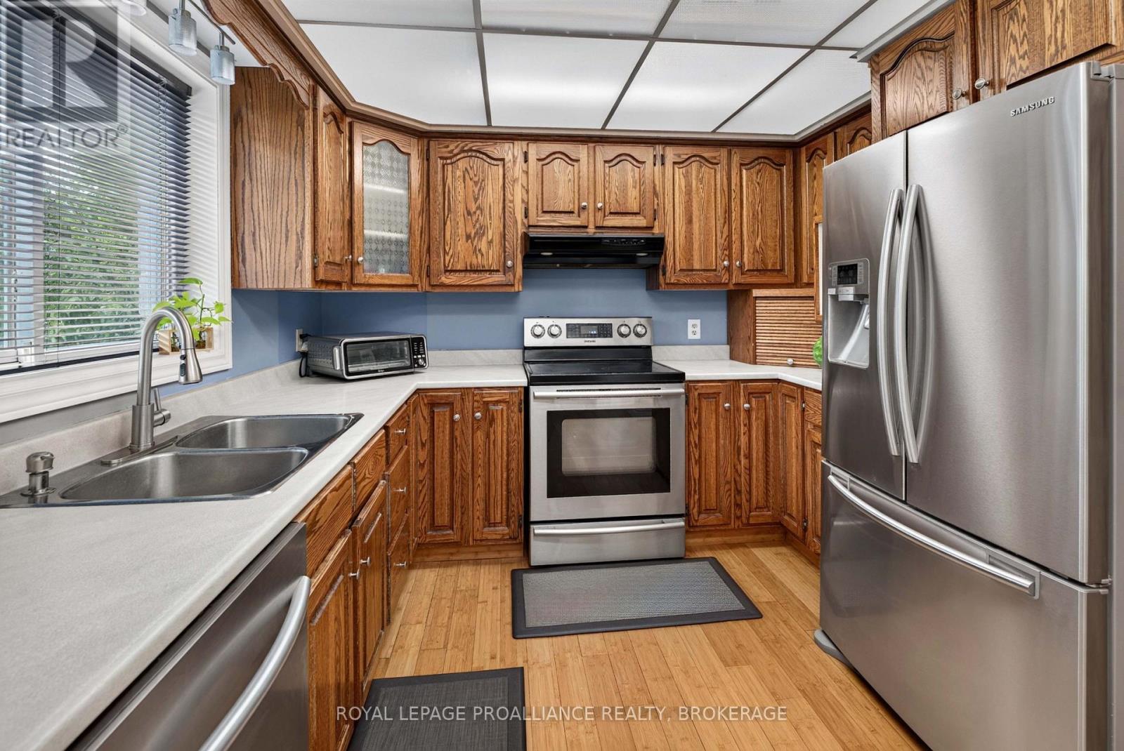 605 FERNMOOR DRIVE - 7