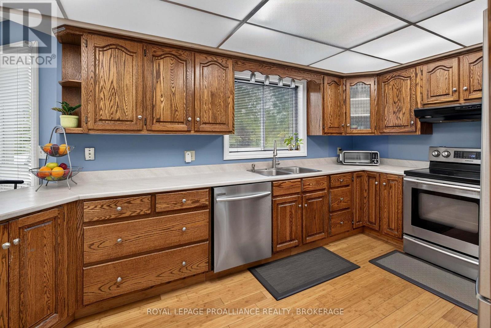 605 FERNMOOR DRIVE - 8