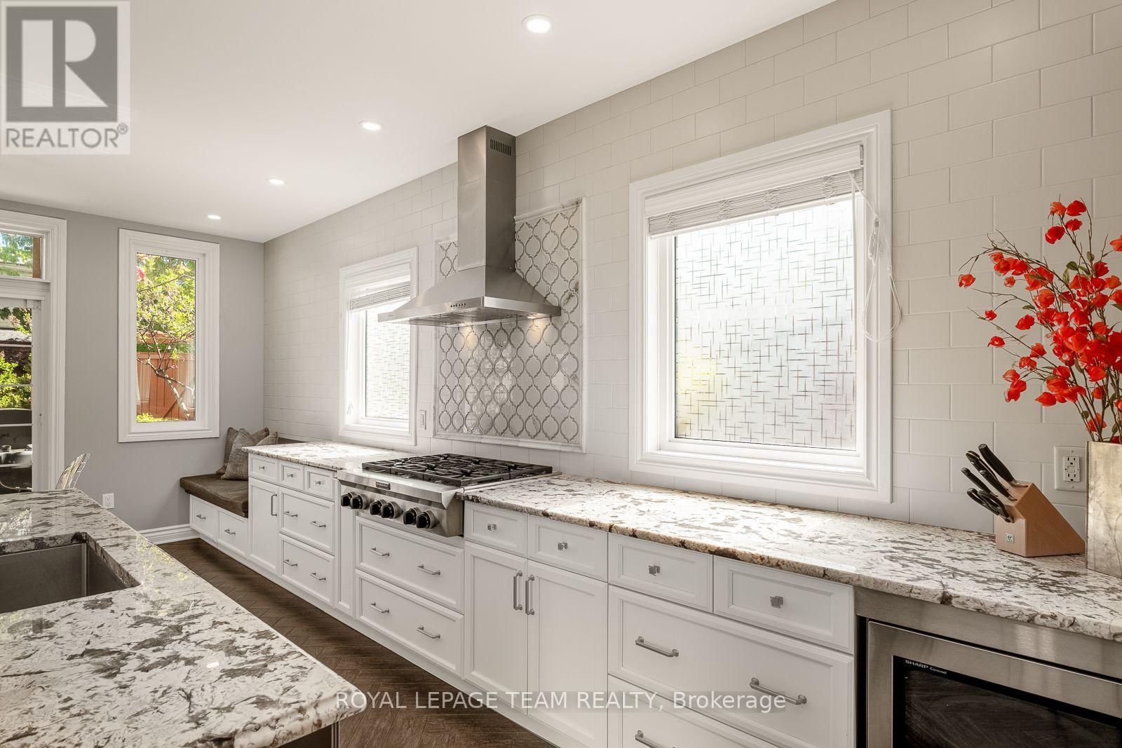 150 GUIGUES AVENUE - 14