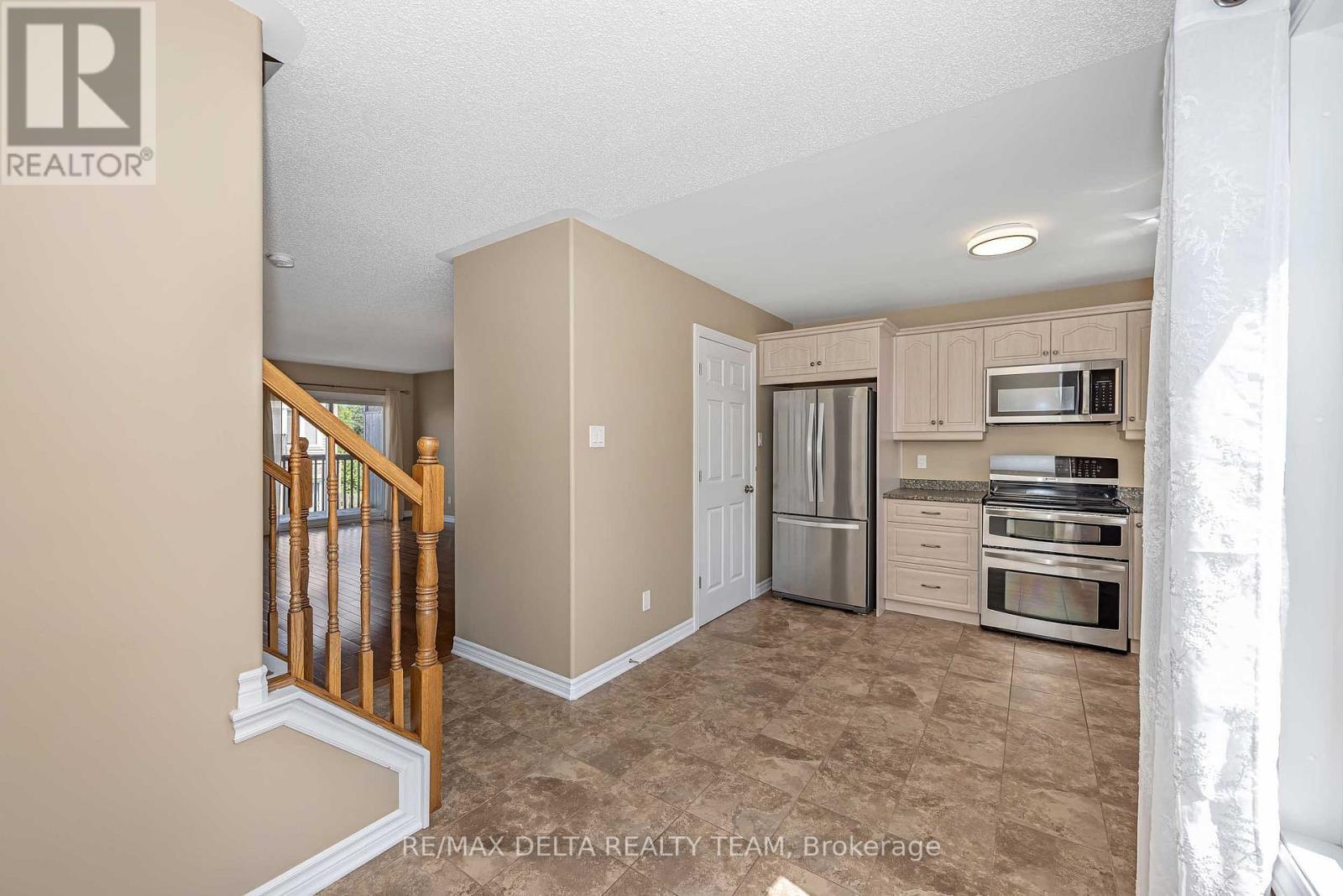 412 VAN BUREN STREET - Image 21