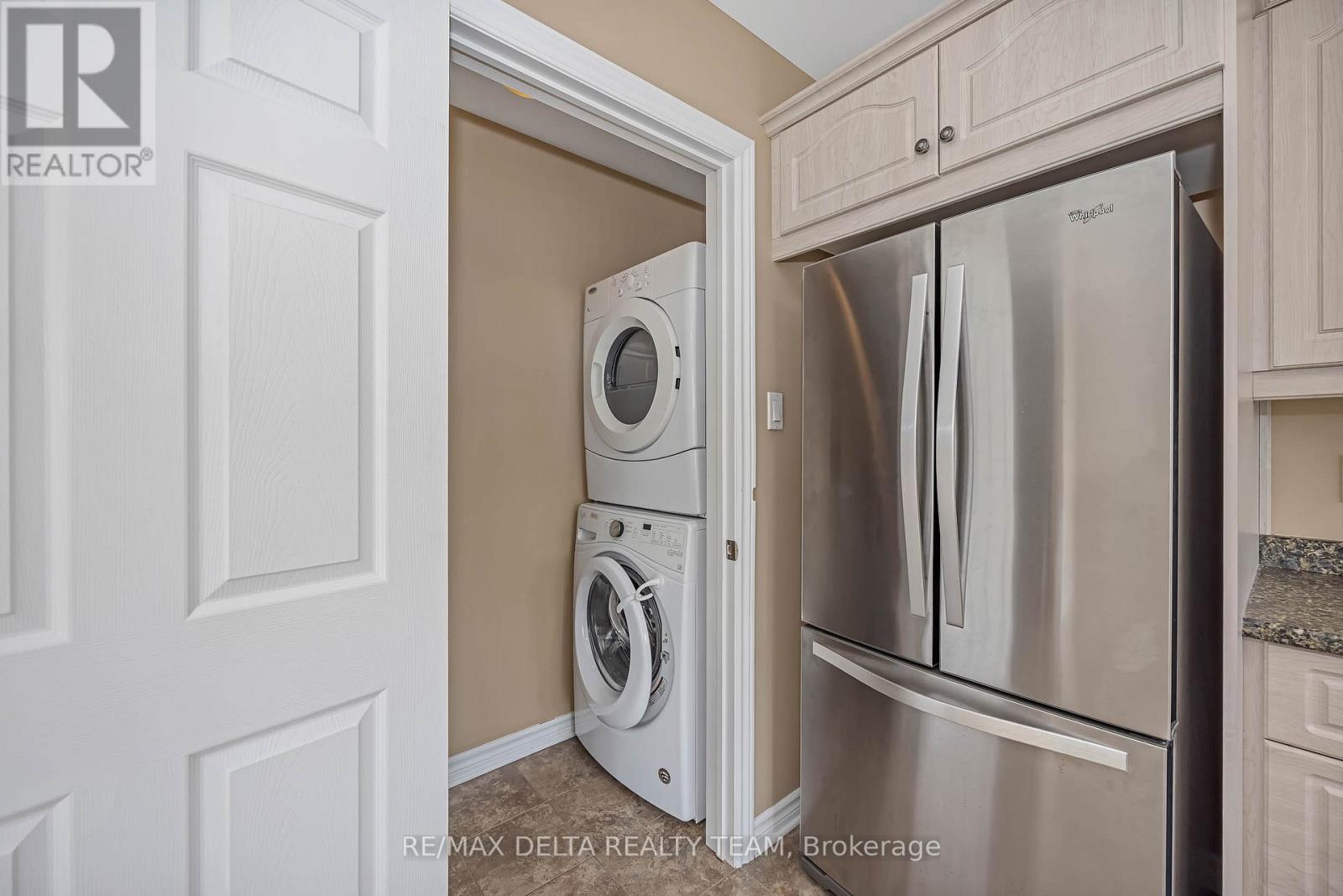 412 VAN BUREN STREET - Image 22