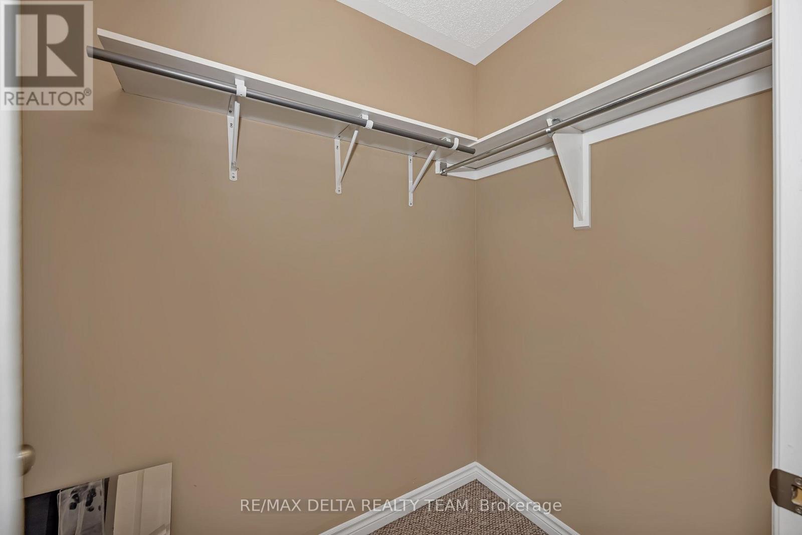 412 VAN BUREN STREET - Image 32
