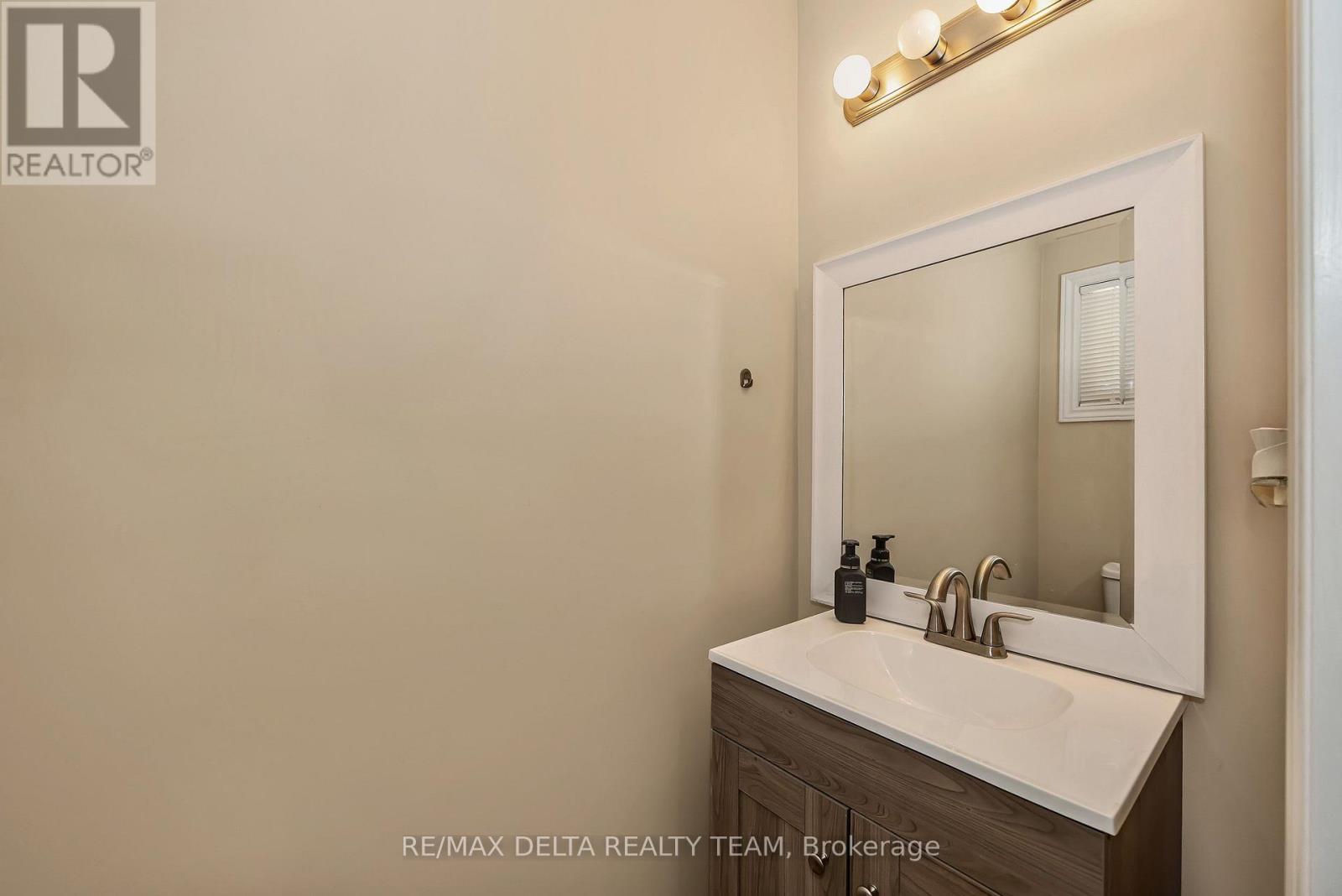 412 VAN BUREN STREET - Image 8