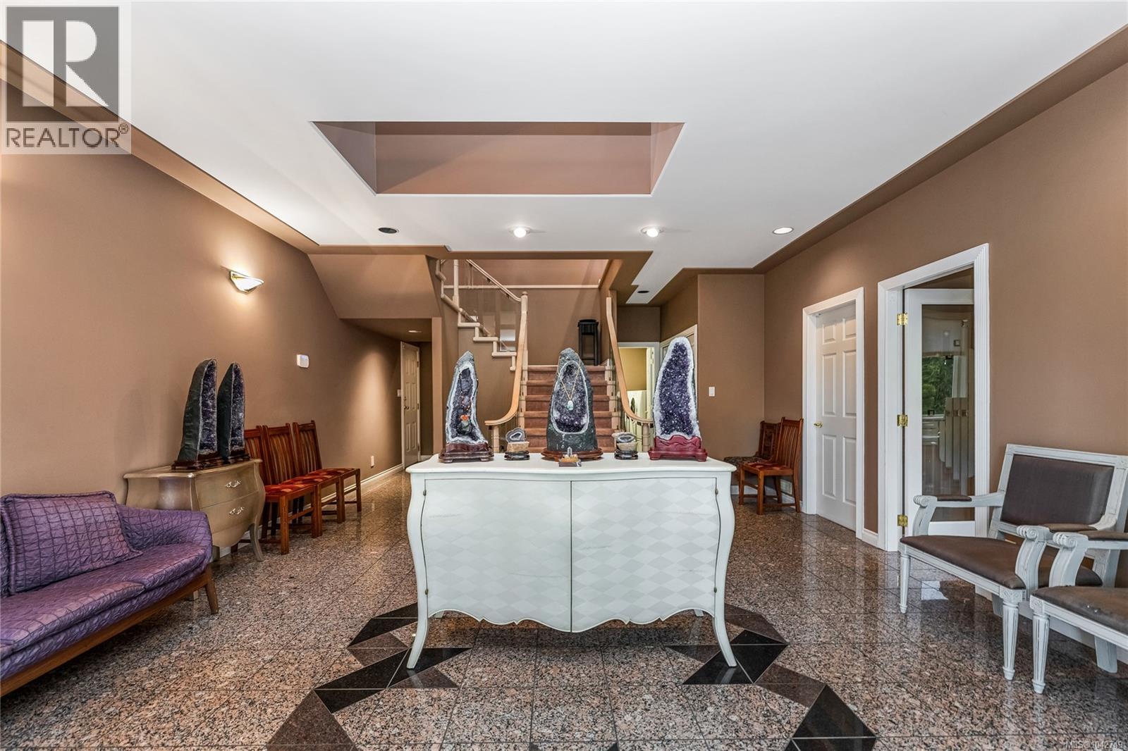 1060 Valewood Trail - 2
