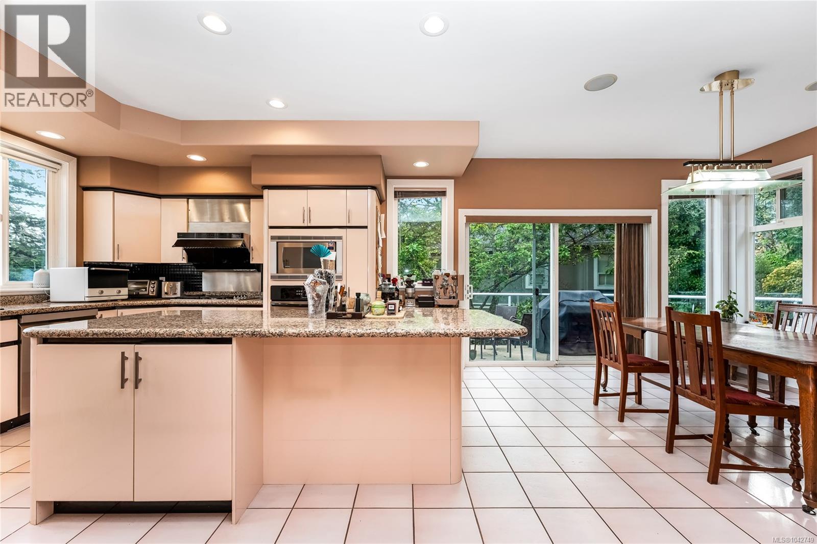 1060 Valewood Trail - 48