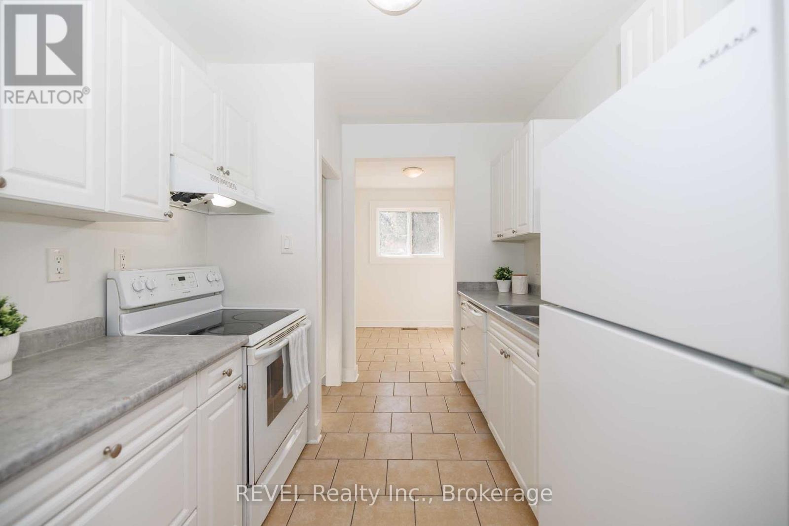 9 COLBORNE STREET - 8