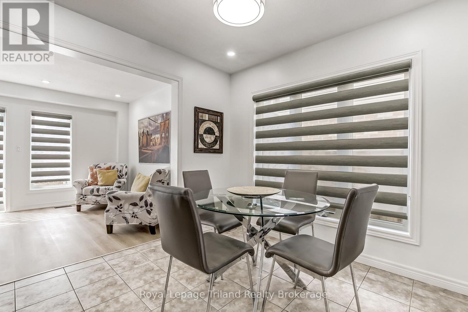 129 PASSCHENDAELE STREET - 12