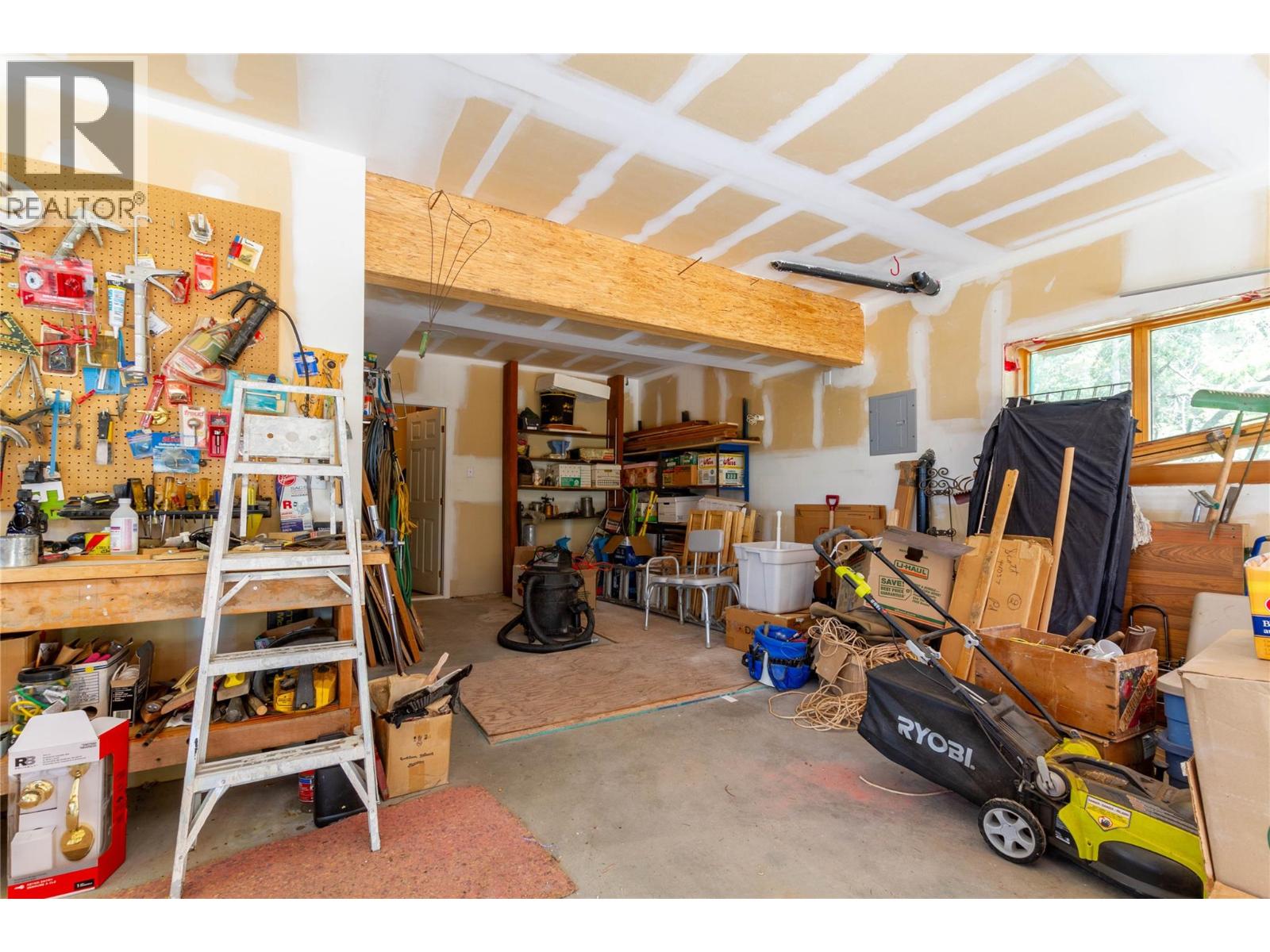 7804 Silver Star Road, Vernon