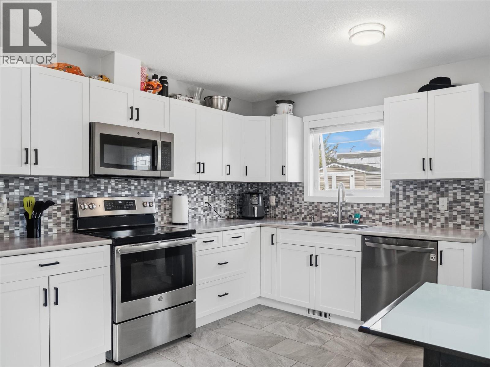 1104 104 Avenue, Dawson Creek