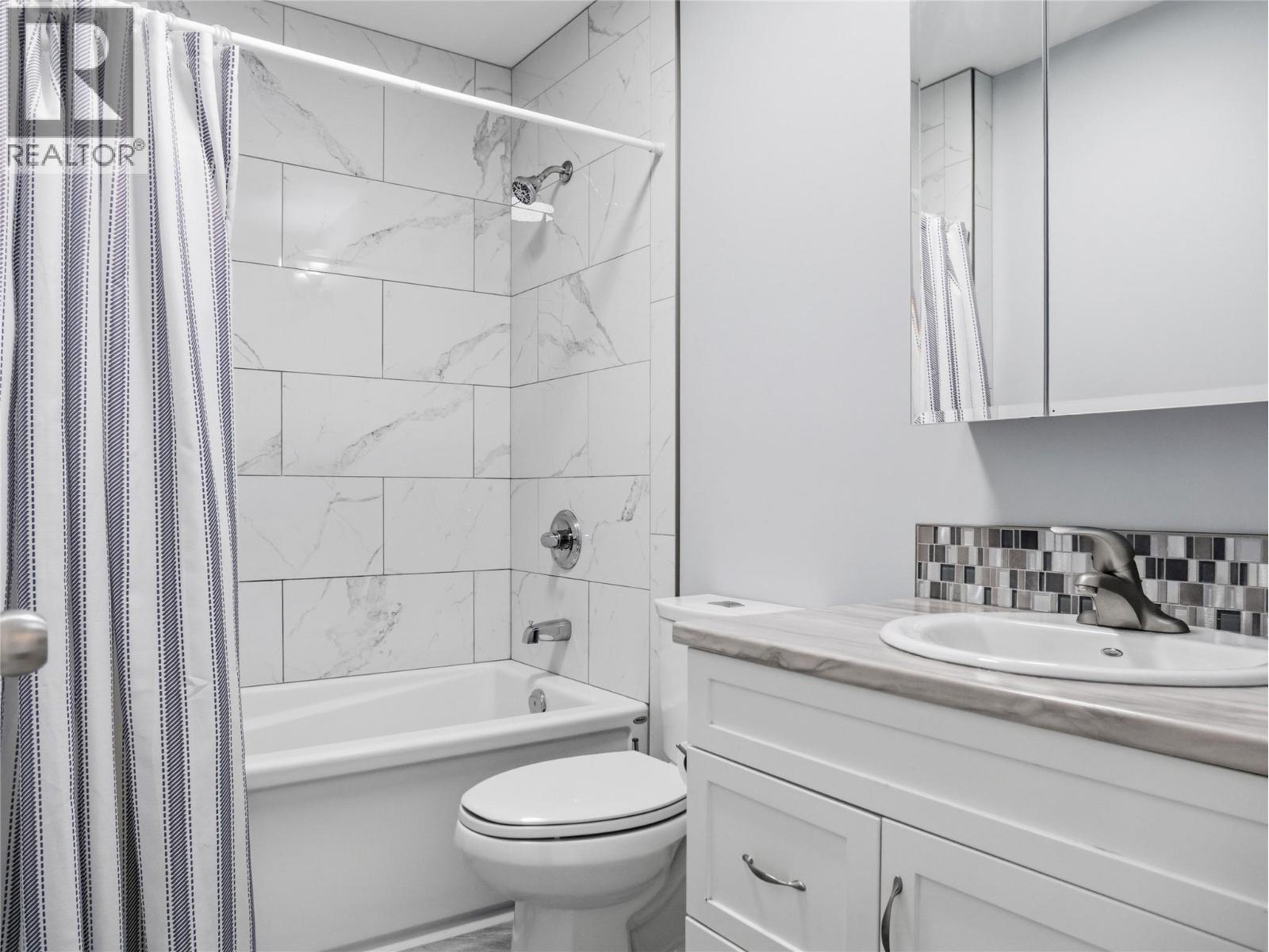 1104 104 Avenue, Dawson Creek
