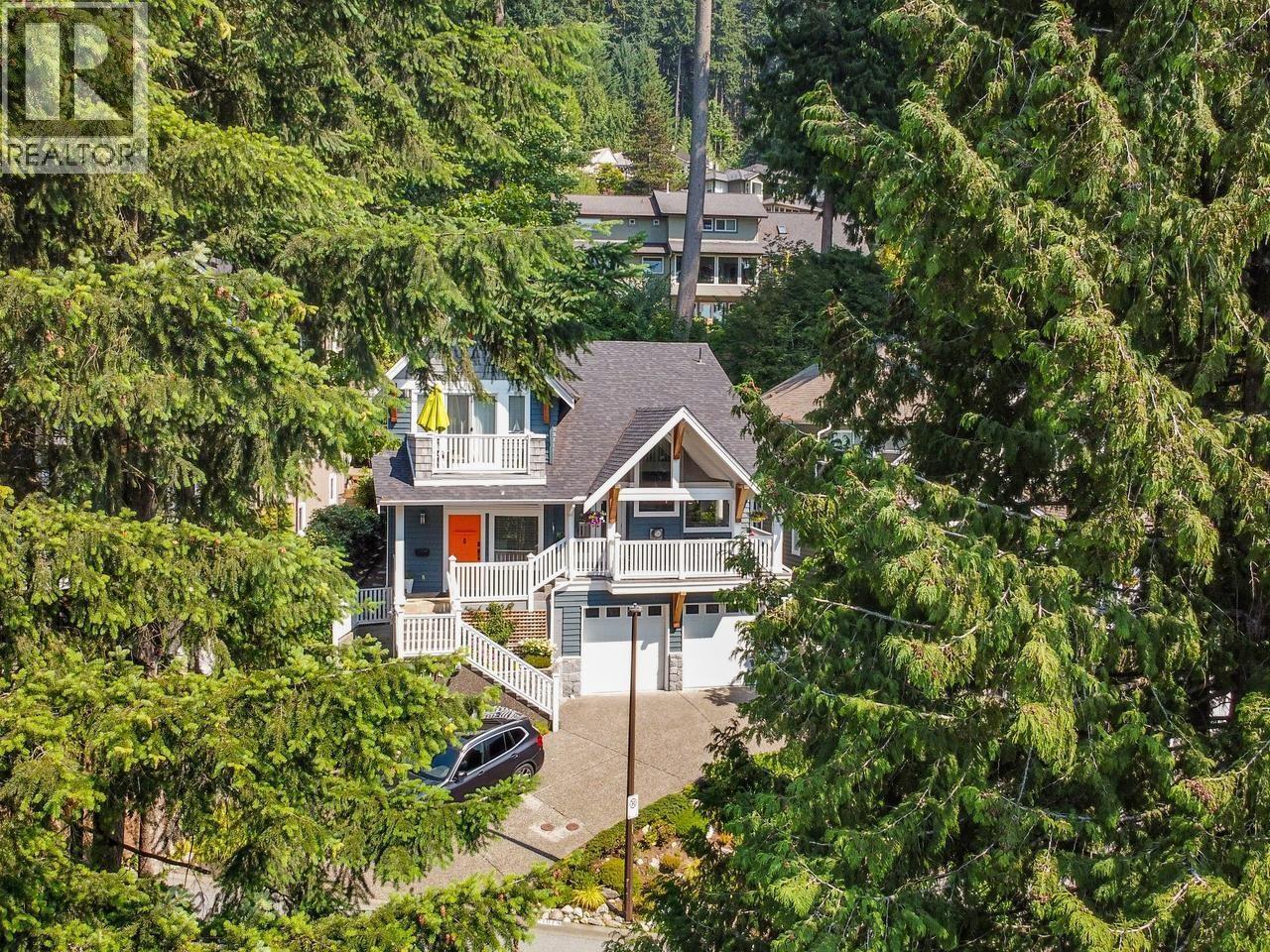 1074 KILMER ROAD, North Vancouver