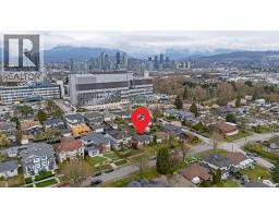 3977 Forest Street, Burnaby, BC V5G1W7 Photo 6