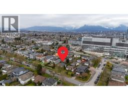 3977 Forest Street, Burnaby, BC V5G1W7 Photo 7