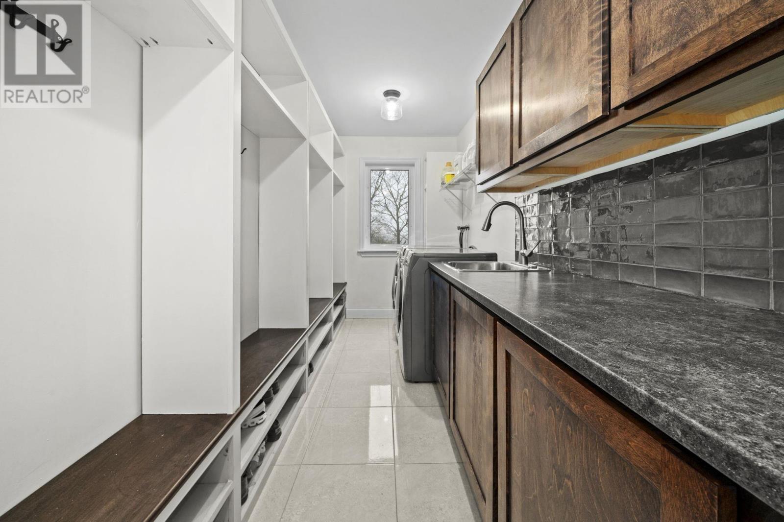 27 Sheffield Court - 18