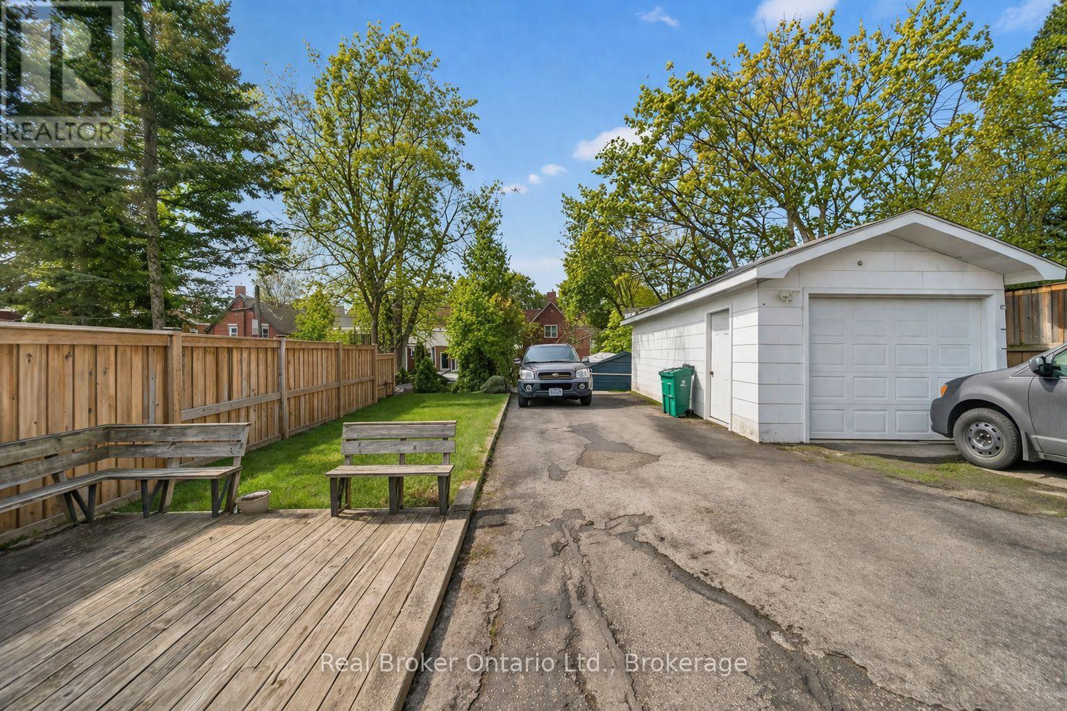 141 SAMUEL STREET - 37