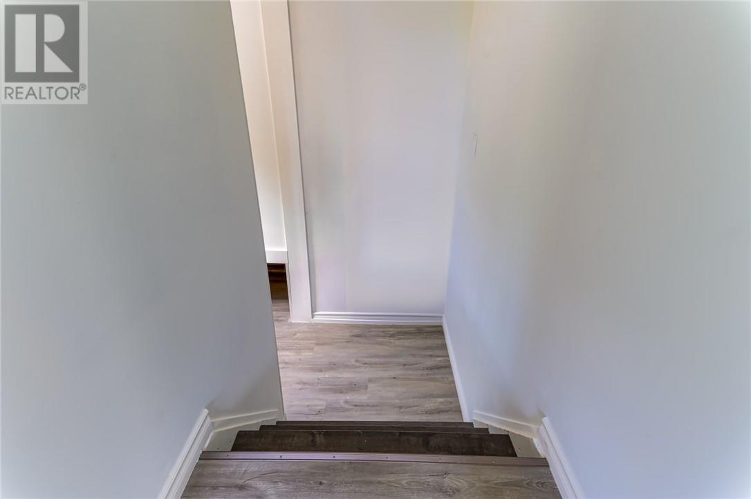 105 Labrosse Road - 21