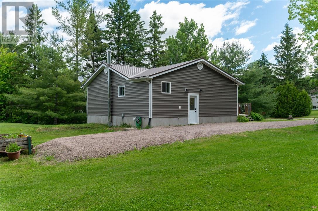 105 Labrosse Road - 36
