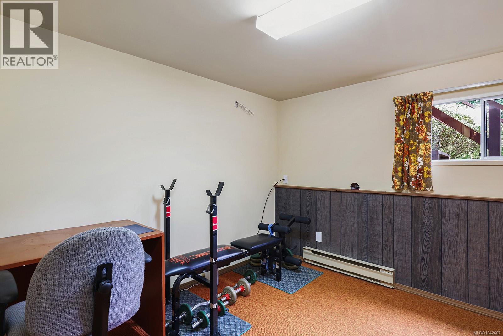 2496 Crystal Dr - 20