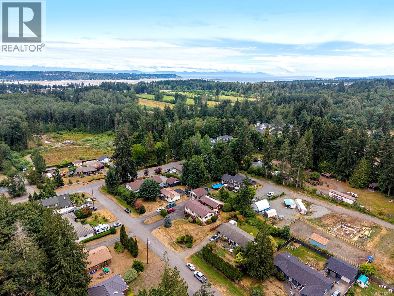 2496 Crystal Dr - 28