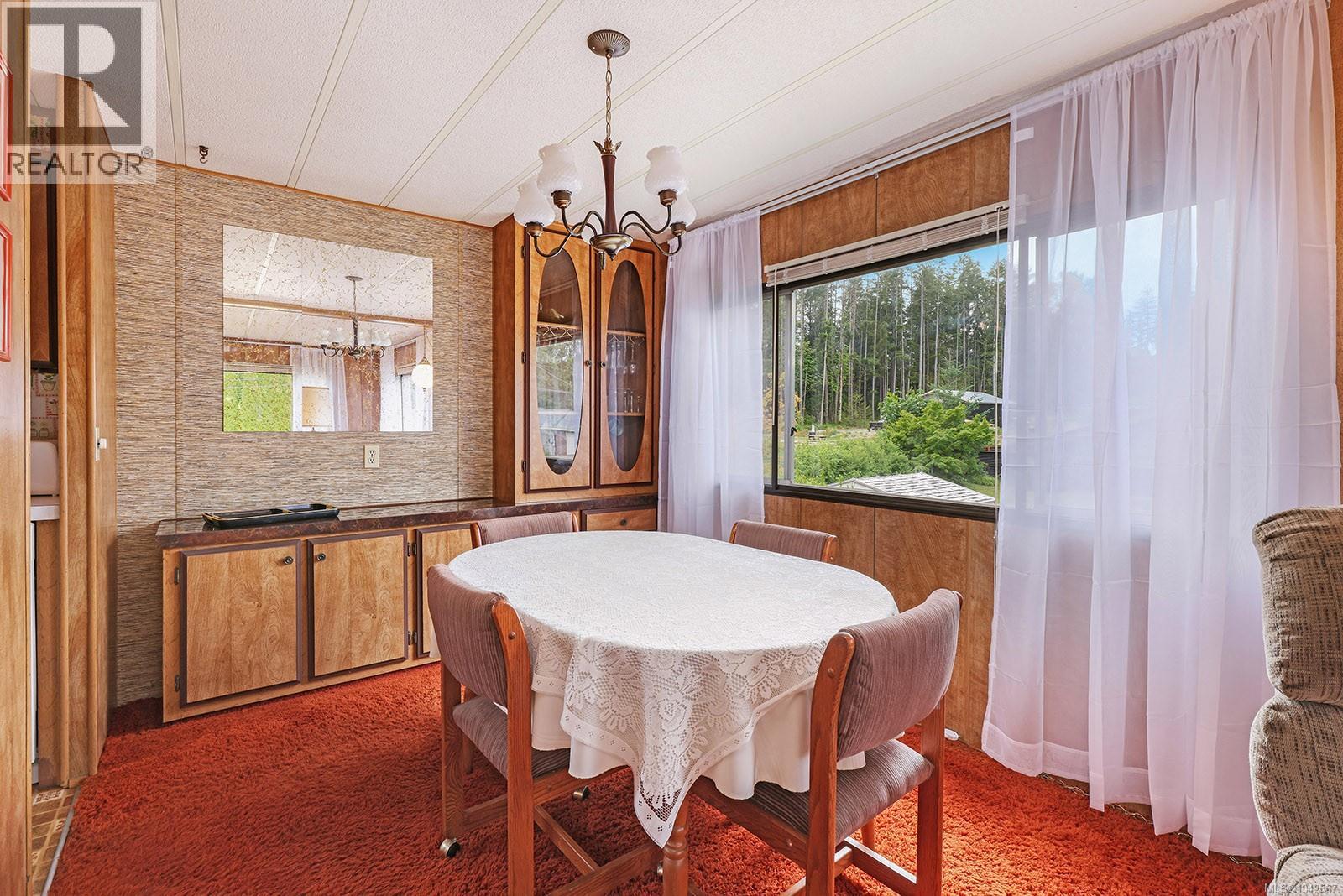 2496 Crystal Dr - 6