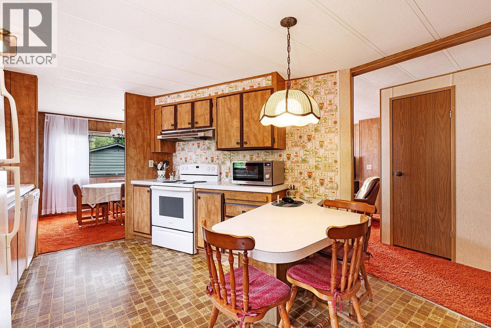2496 Crystal Dr - 8