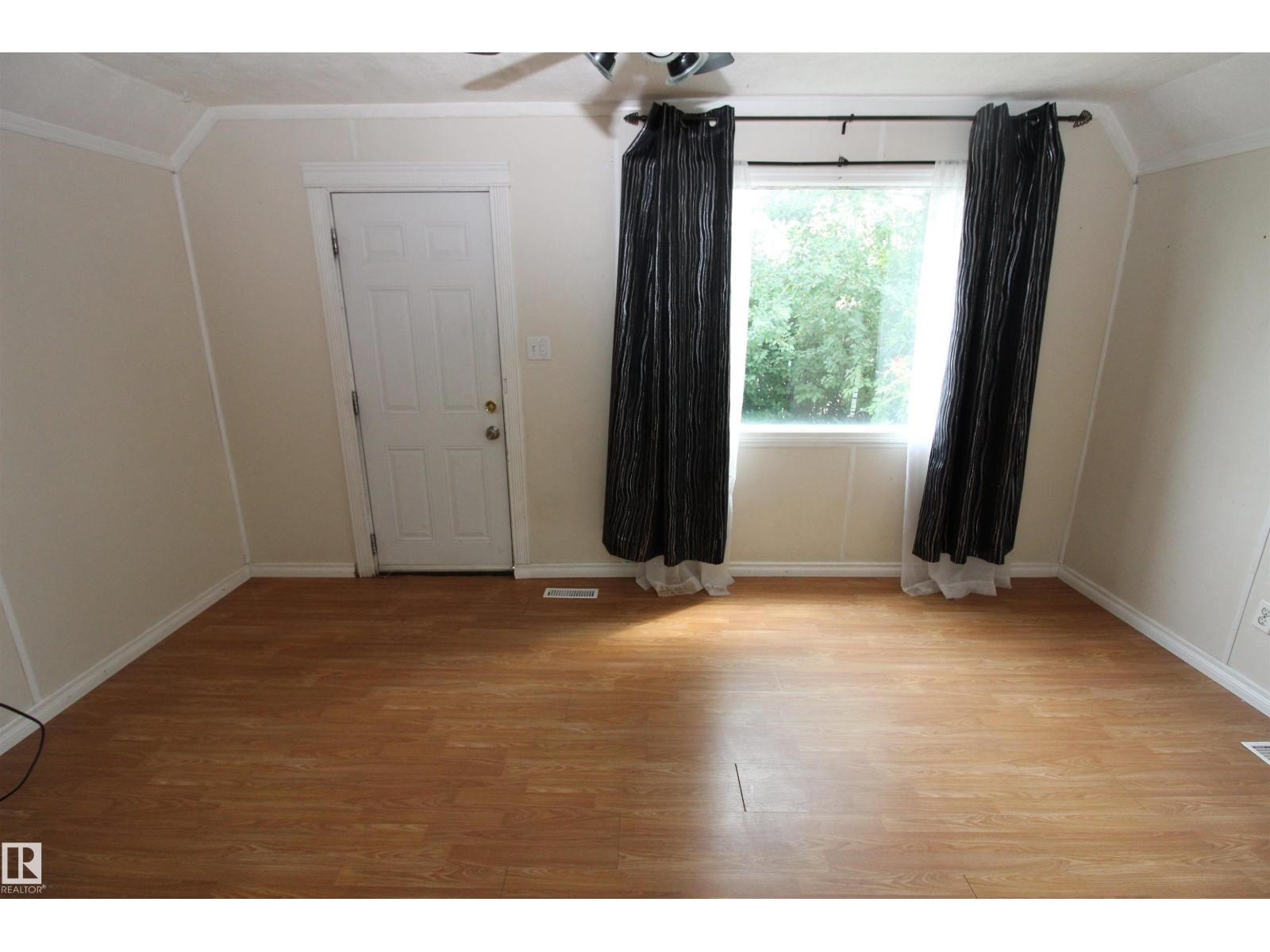 9736 107 ST — photo 21