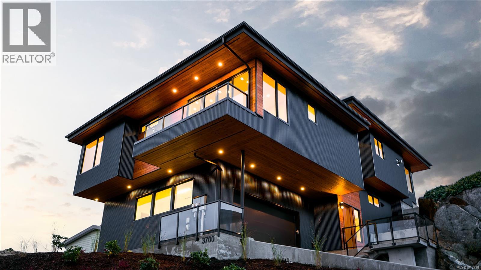 3700 Kootenay Pl - 11