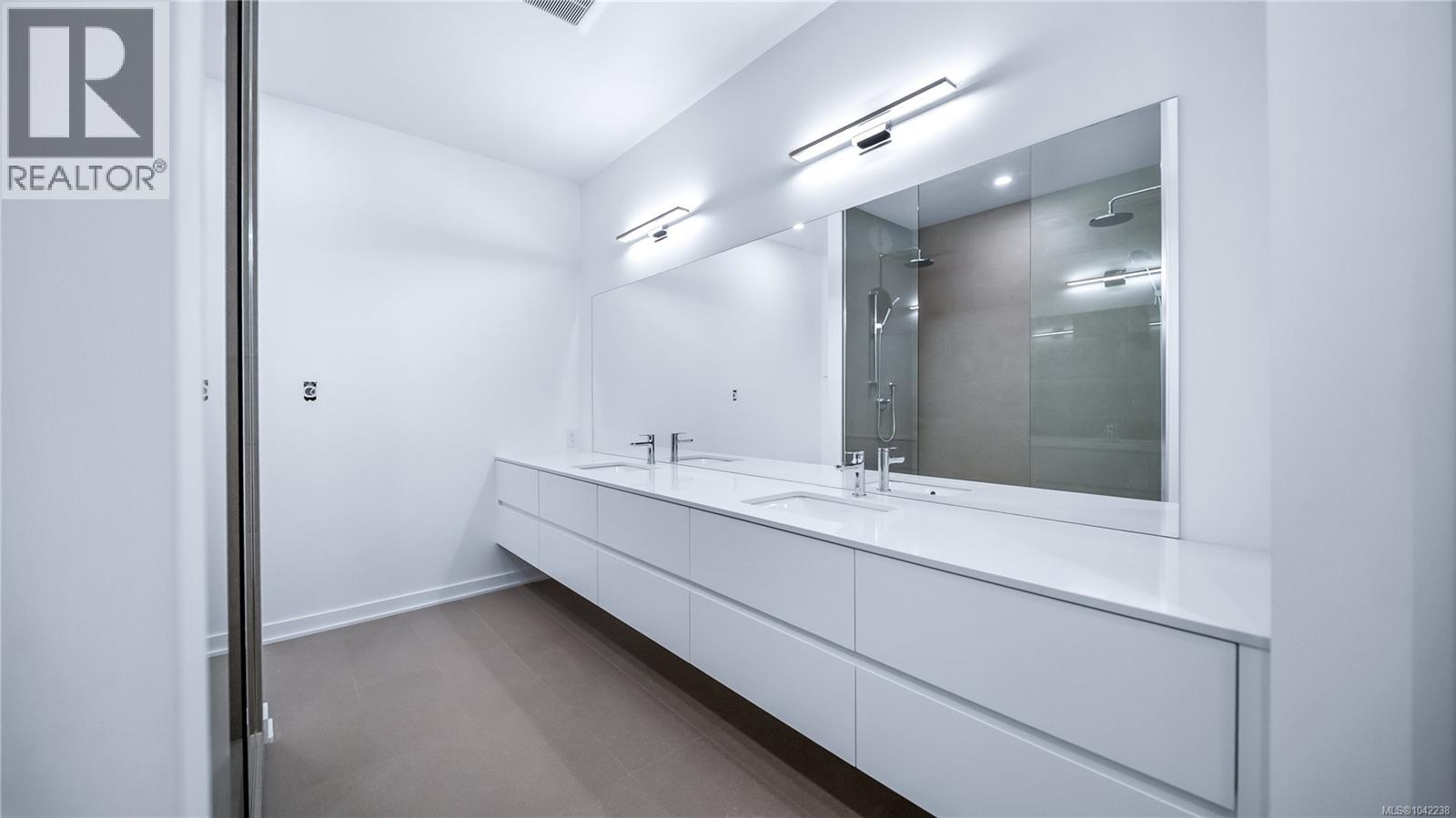 3700 Kootenay Pl - 51