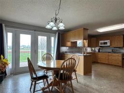 22111 14 Highway, Winkler, MB R6W4A6 Photo 18