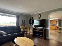 22111 14 Highway, Winkler, MB R6W4A6 Photo 22